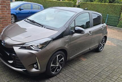 Toyota Yaris 34.000 km 16.500 € Krefeld 47809