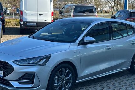 Ford Focus 2.939 km 24.850 &euro; Borken 34582