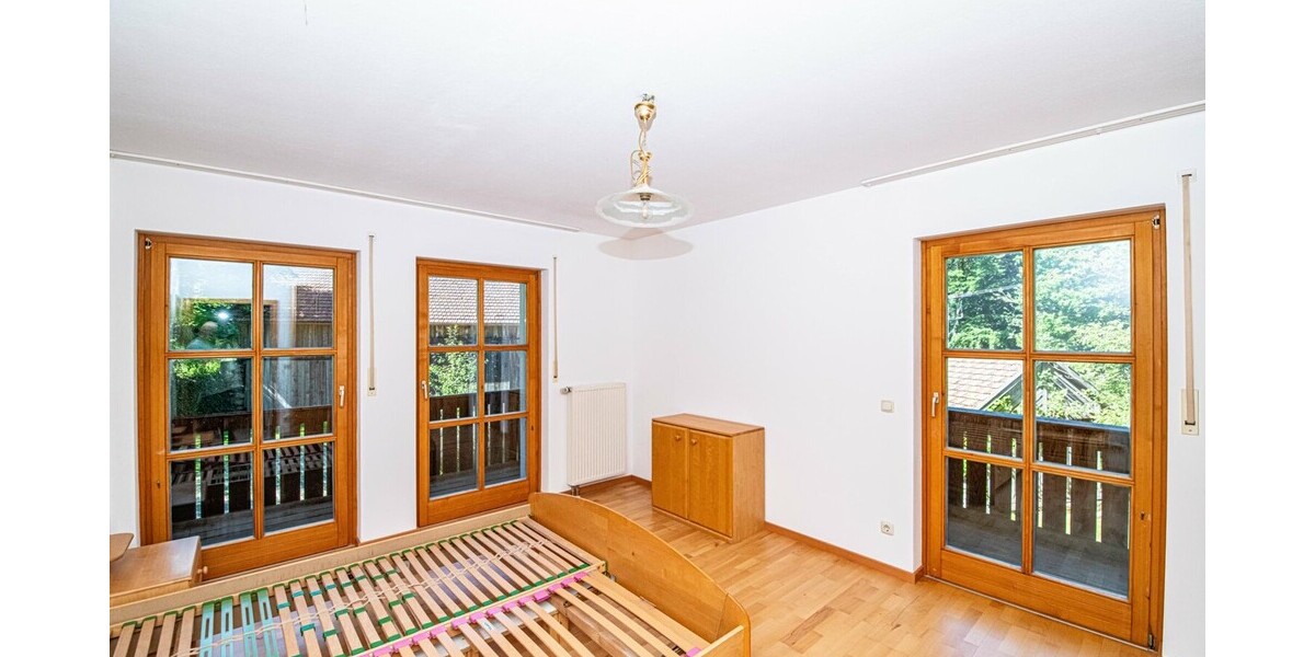 Lichtdurchflutetes Zuhause mit zwei Balkonen und viel Raumgefühl - Etagenwohnung Waldmünchen / Geigant Geigant | Angebot:26837319