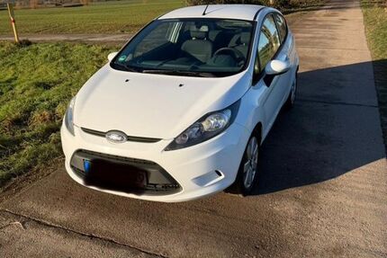 Ford Fiesta 200.000 km 2.500 &euro; Lauenförde 37697