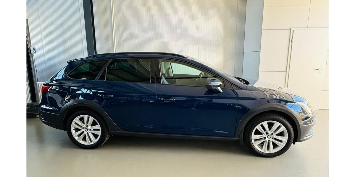 Seat Leon 81.000 km 12.750 &euro; Lübeck 23556