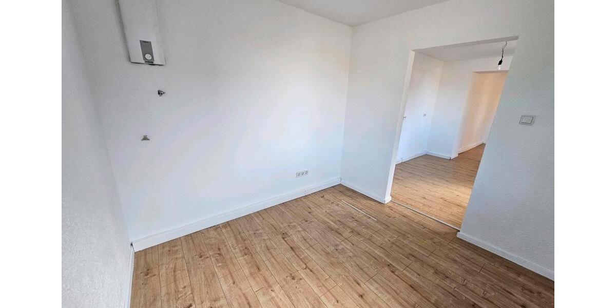 Etagenwohnung Dillingen (Saar) - 4 Zimmer, 100 m&sup2;, 750&euro; | Angebot:26616845