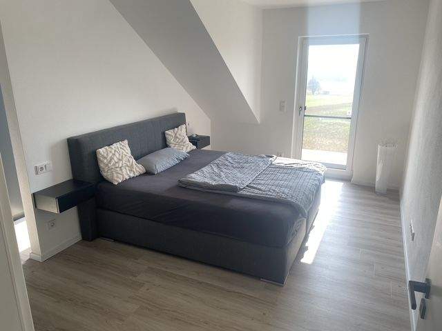 Etagenwohnung Aufhausen - 4 Zimmer, 116 m&sup2;, 1.150&euro; | Angebot:25850602