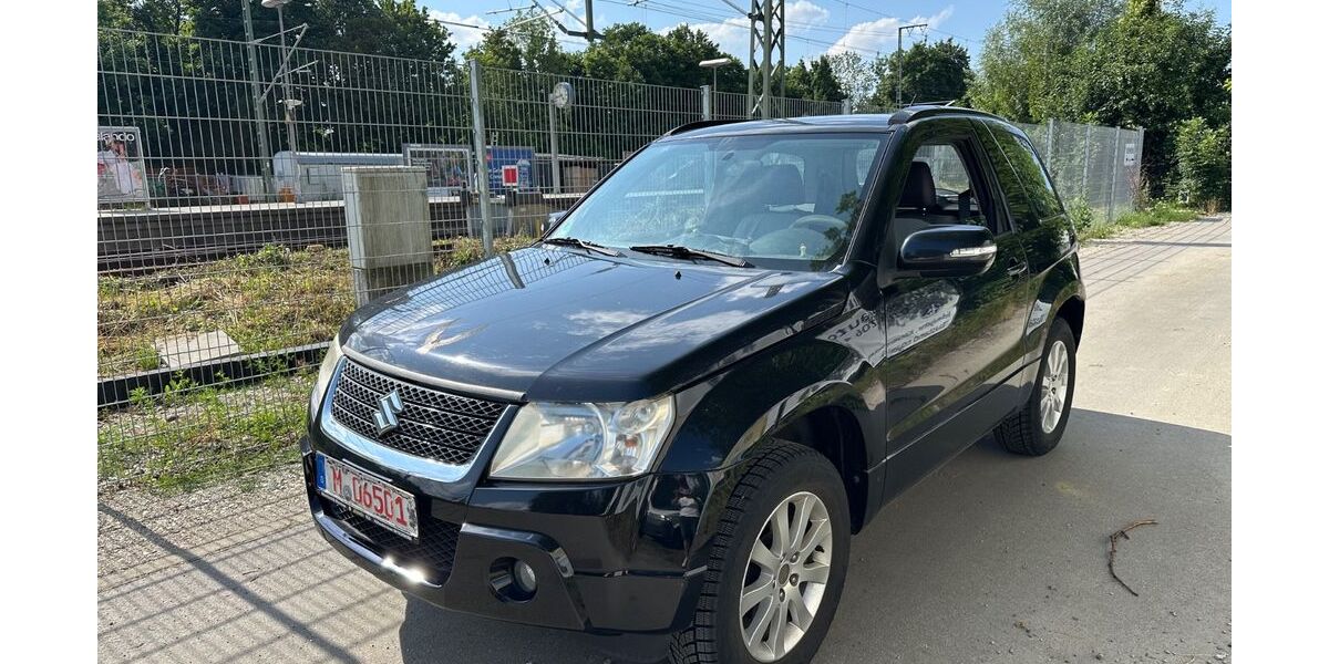 Suzuki Grand Vitara 175.934 km 2.999 &euro; München 81929