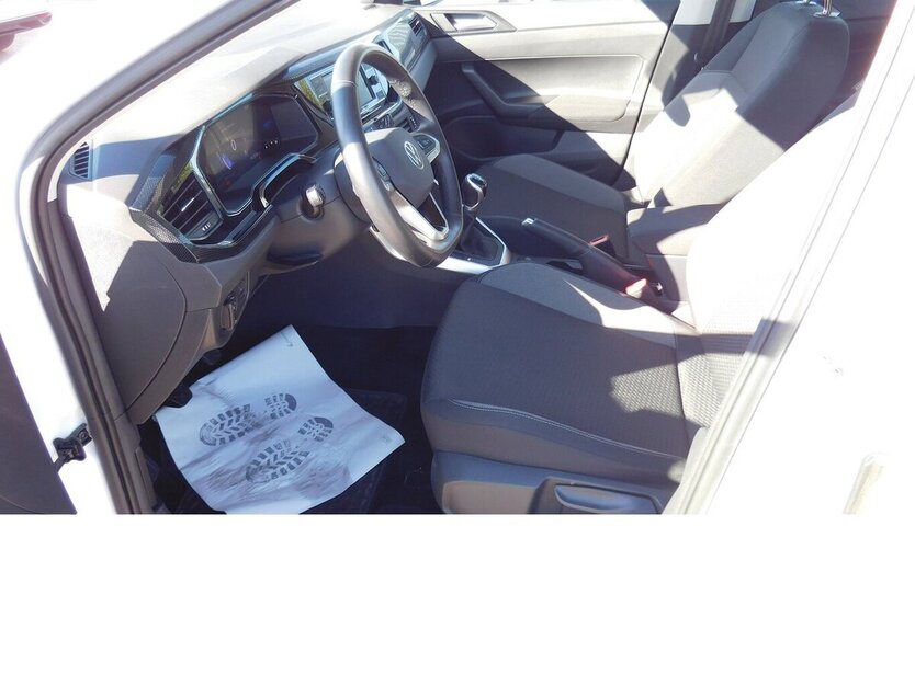 VW Polo 1.0 Life MPI BMT 4Trg Klima Navi LED 27.000 km 15.390 € Vordorf 38533