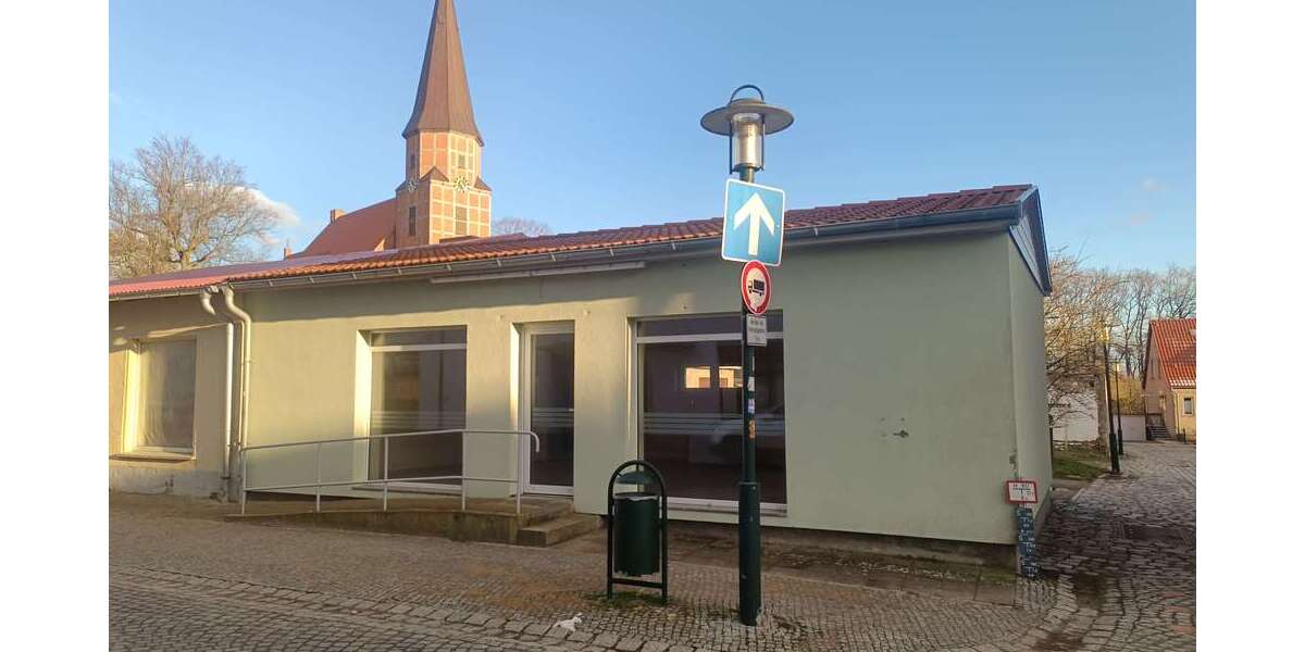 Einzelhandel in Woldegk 45.000 € 43.24 m² zimmer