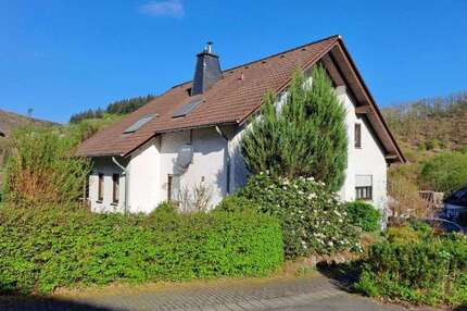 Haus zum Kaufen in Isenburg 440.000 € 204 m²
