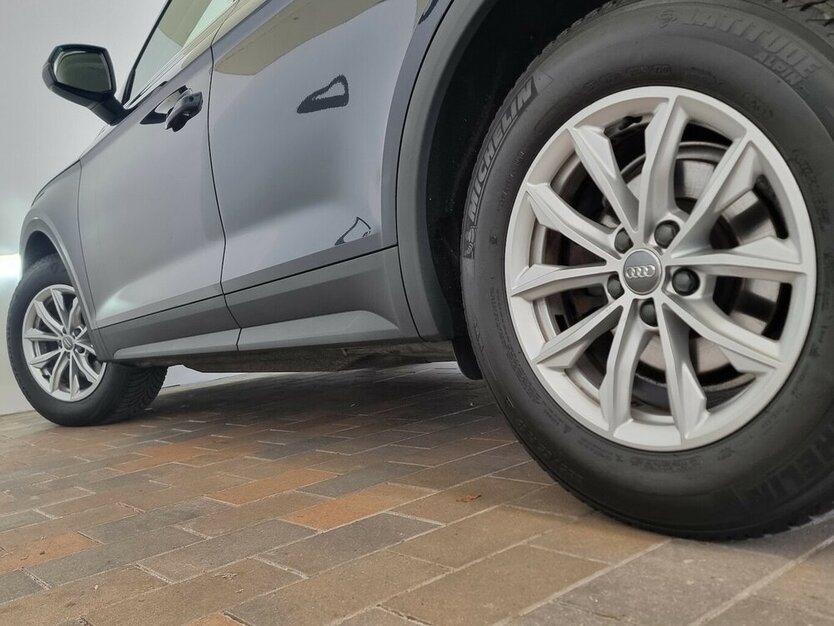 Audi Q5 2.0 TDI LED Leder Connectivity Schalter 112.700 km 25.450 € Garrel 49681