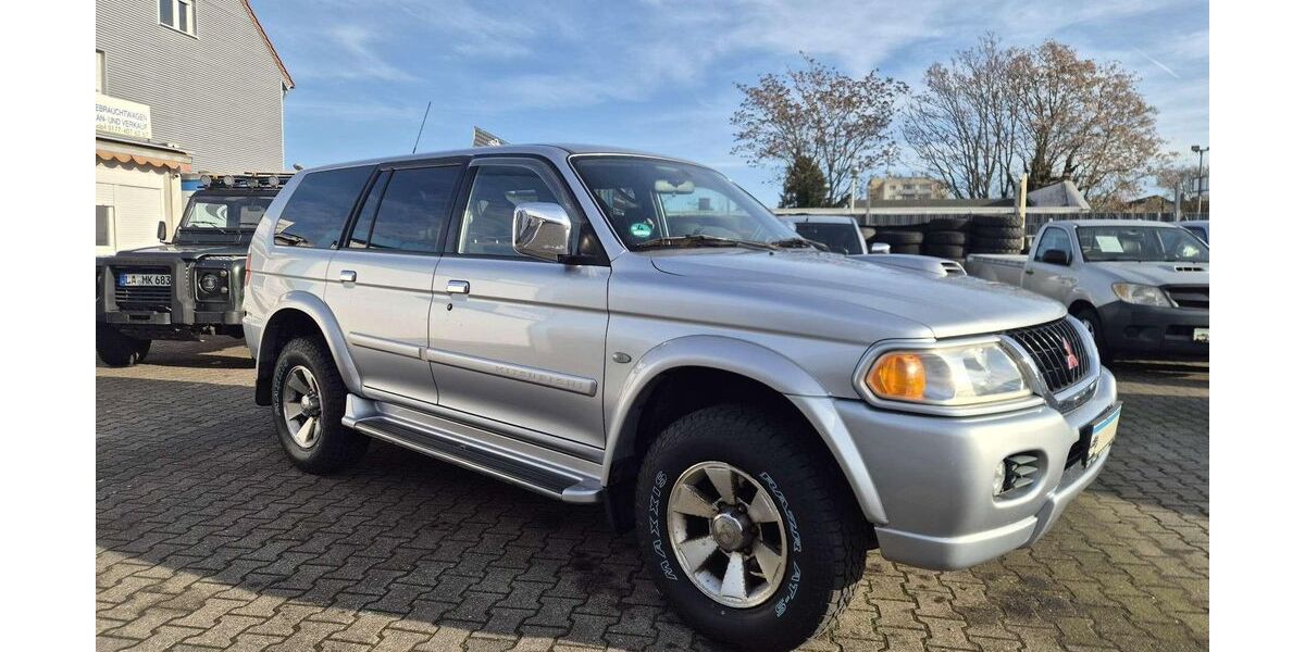 Mitsubishi Pajero 171.000 km 10.900 &euro; Mainz-Kostheim 55246