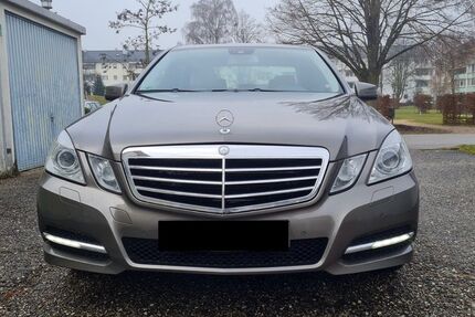 Mercedes-Benz E 300 232.000 km 9.990 &euro; Emmerting 84547