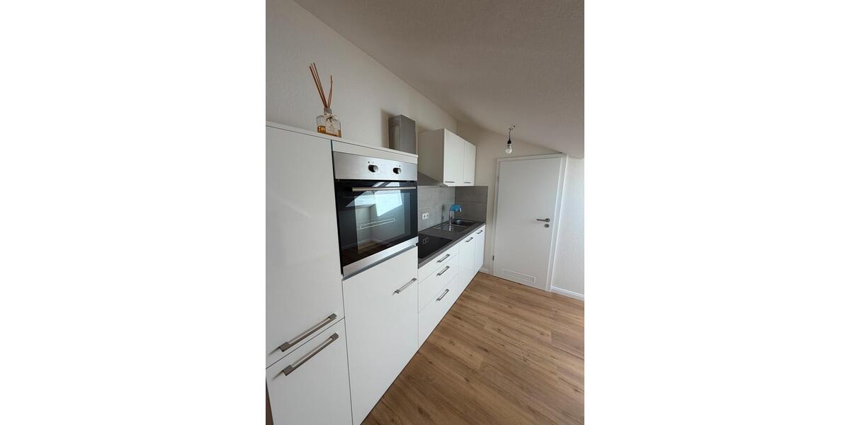 Dachgeschoßwohnung Gießen - 2 Zimmer, 65 m&sup2;, 1.180&euro; | Angebot:26339695
