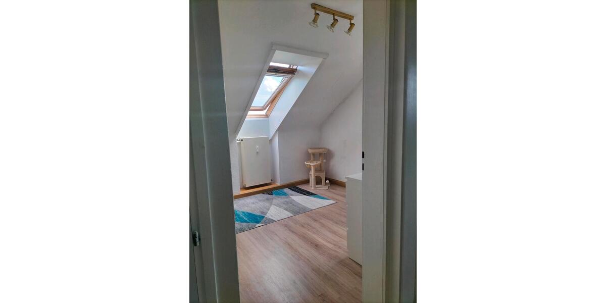Dachgeschoßwohnung Wertheim - 4.5 Zimmer, 78 m&sup2;, 209.000&euro; | Angebot:26217556