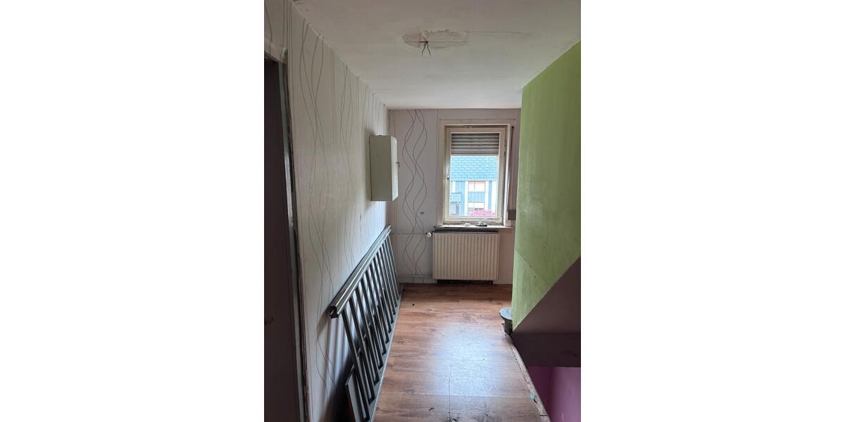 Einfamilienhaus Burbach - 6 Zimmer, 160 m&sup2;, 59.000&euro; | Angebot:26726855
