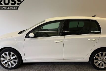 VW Golf 98.000 km 8.490 &euro; Spremberg 03130
