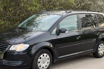 VW Touran 299.000 km 1.200 &euro; Kolbermoor 83059