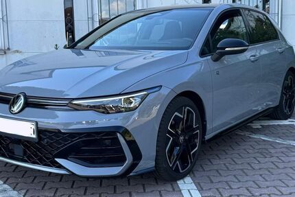 VW Golf 14.900 km 38.850 &euro; Frankfurt am Main 60388