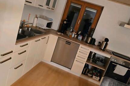 3 Zimmer Wohnung Zentral mit Balkon 3 zimmer