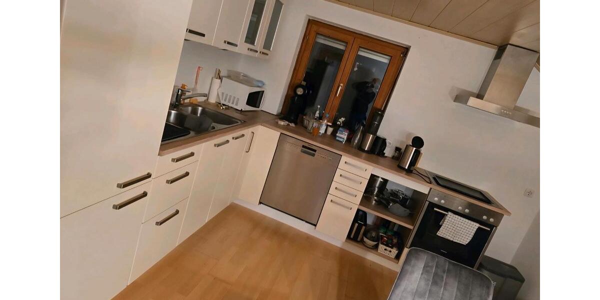 3 Zimmer Wohnung Zentral mit Balkon 3 zimmer