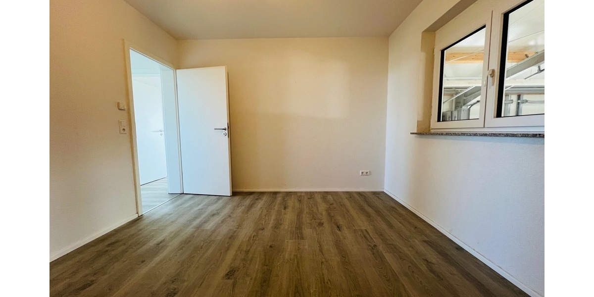 Moderne Gewerbeimmobilie (BJ 2023) mit offener und geschlossener Werkhalle, Büro und Wohnung - Gewerbeobjekt Horb am Neckar | Angebot:26131652