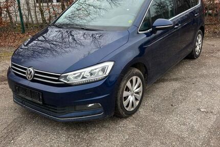 VW Touran 414.000 km 6.400 &euro; Husum 25813