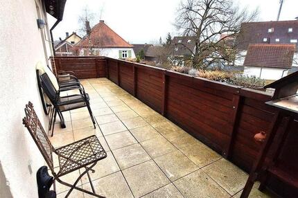 ENDLICH PLATZ! Gepflegtes Haus im Haus im Style der 80ér, mit DACHTERRASSE, in Abenberg-Wassermungenau!