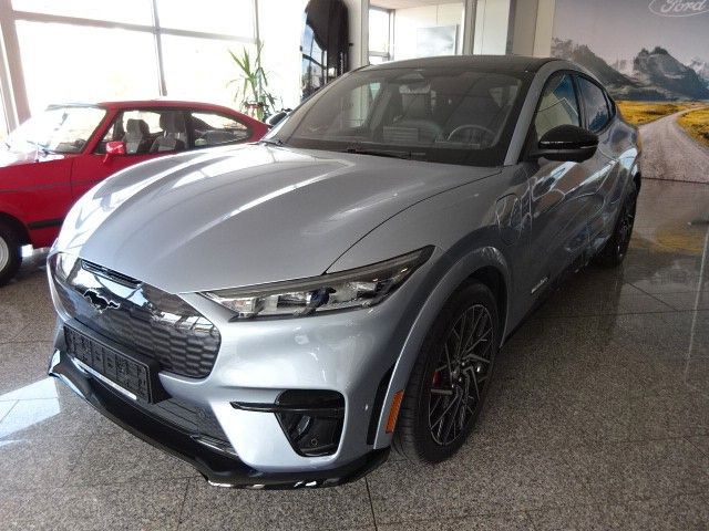 Ford Mustang Mach-E 17.900 km 55.000 € Oberlungwitz 09353