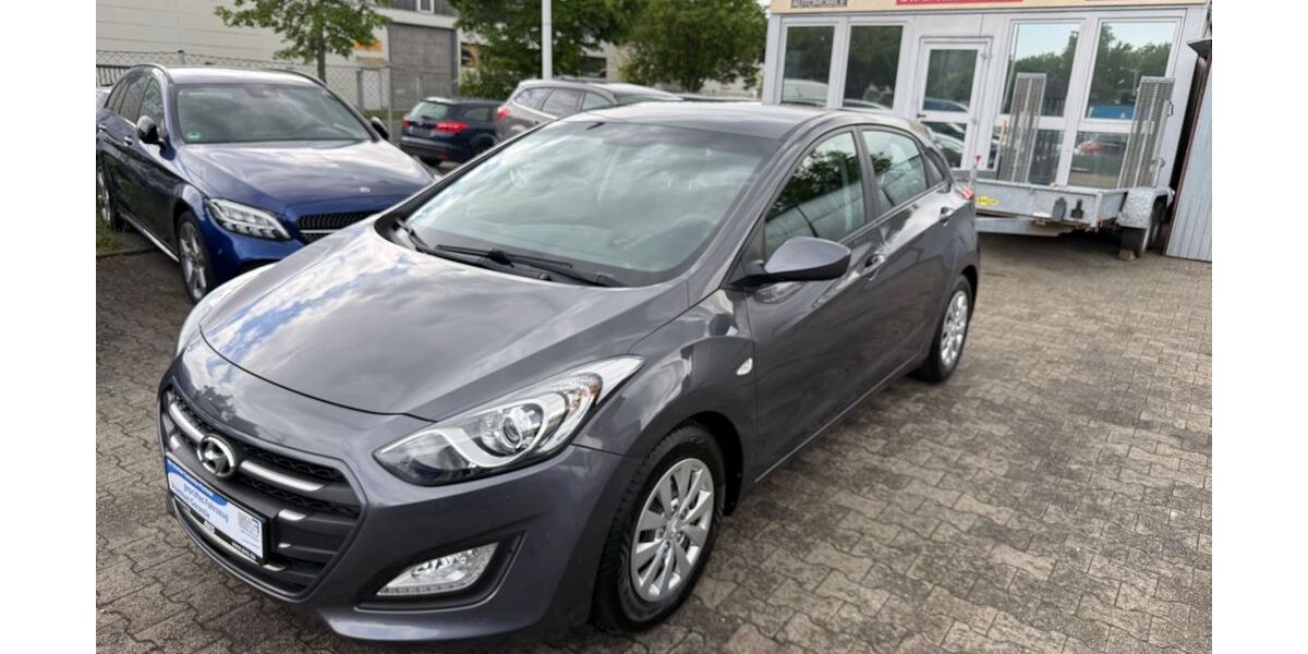 Hyundai i30 125.000 km 8.500 &euro; Darmstadt 64293