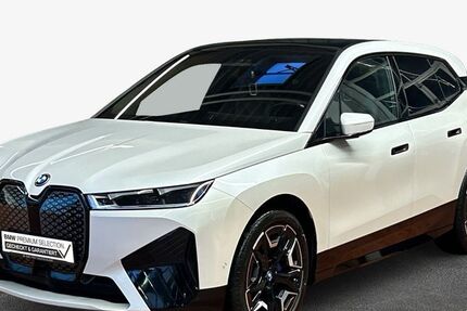 BMW iX 32.095 km 54.970 &euro; Karlsruhe 76227