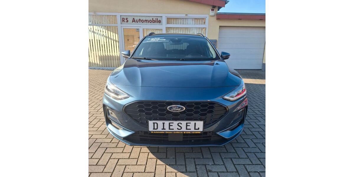 Ford Focus 23.000 km 24.990 &euro; Dessau 06847