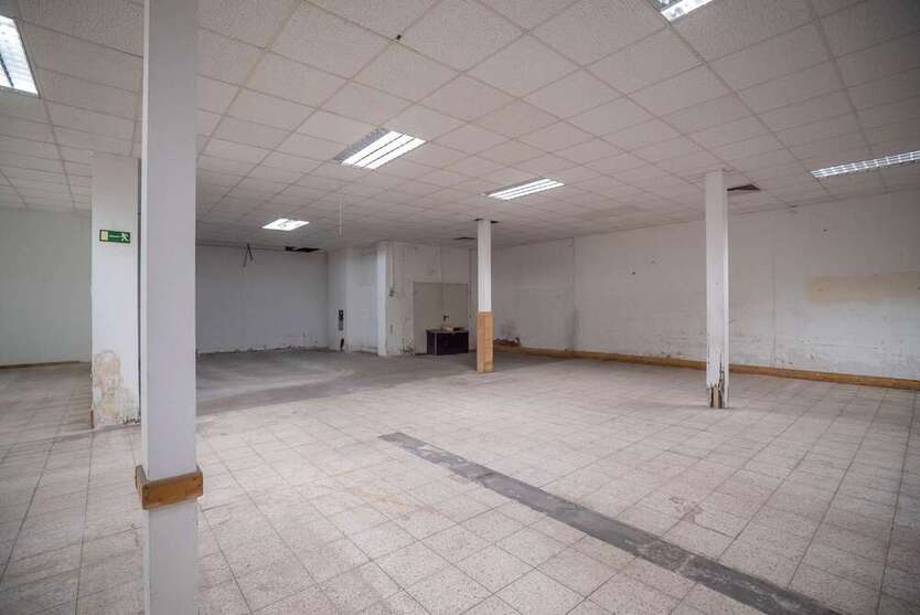Einzelhandel in Barth 1.875 € 535 m²