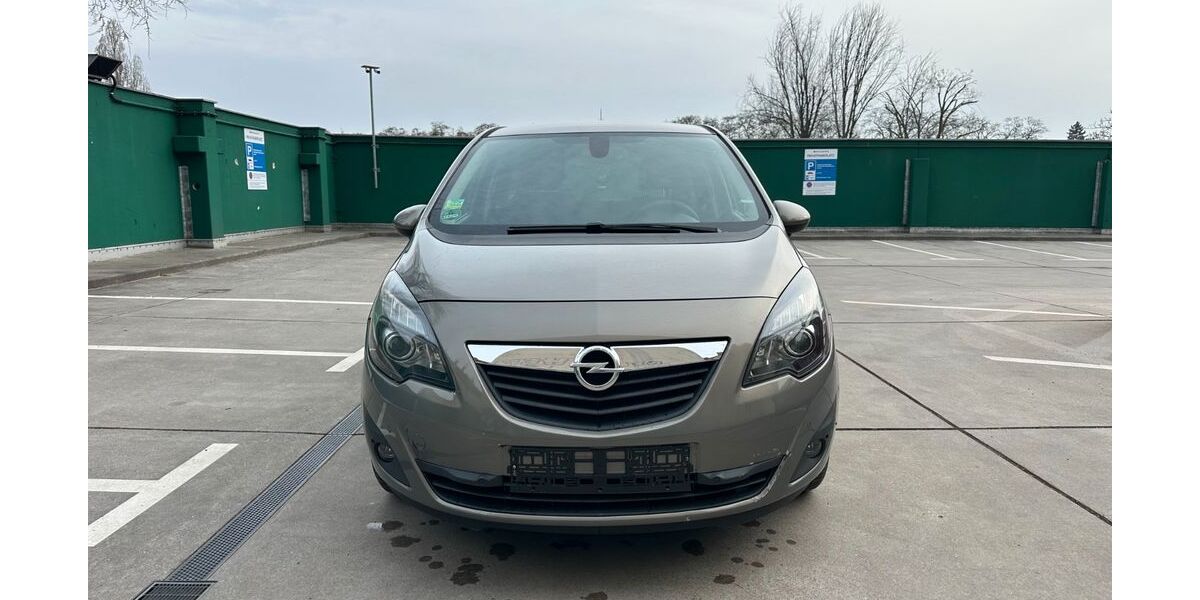 Opel Meriva 197.000 km 3.690 &euro; Berlin 12055