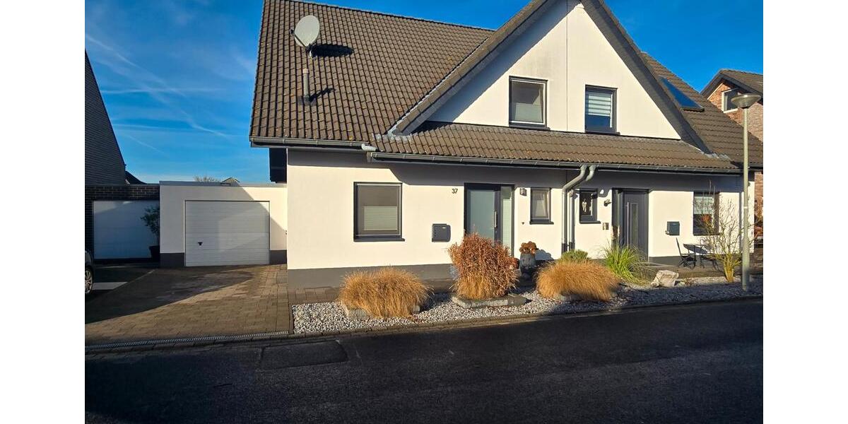 Doppelhaushälfte Emmerich am Rhein - 5 Zimmer, 113 m&sup2;, 349.999&euro; | Angebot:26415798