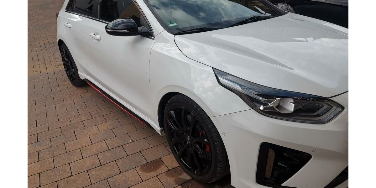 Kia ceed / Ceed 105.000 km 14.000 &euro; Dürrn 75248