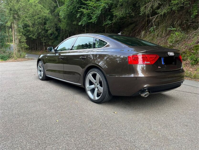 Audi A5 220.000 km 12.300 € Tännesberg 92723