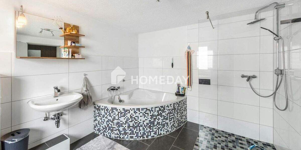 Reihenmittelhaus Düren Mariaweiler-Hoven - 5 Zimmer, 175 m&sup2;, 297.000&euro; | Angebot:24608342