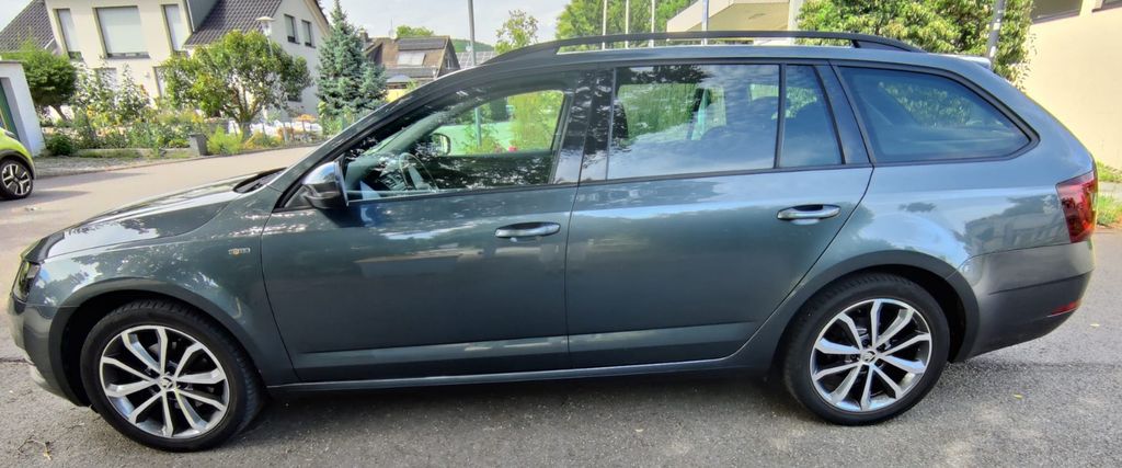 Skoda Octavia 76.300 km 15.500 &euro; Markdorf 88677