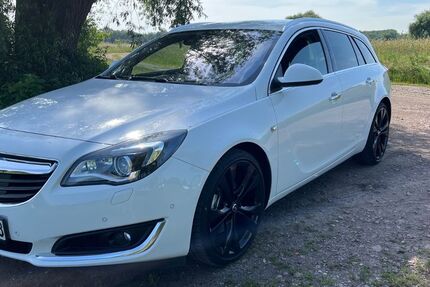 Opel Insignia 144.216 km 11.900 &euro; Jeßnitz 06800
