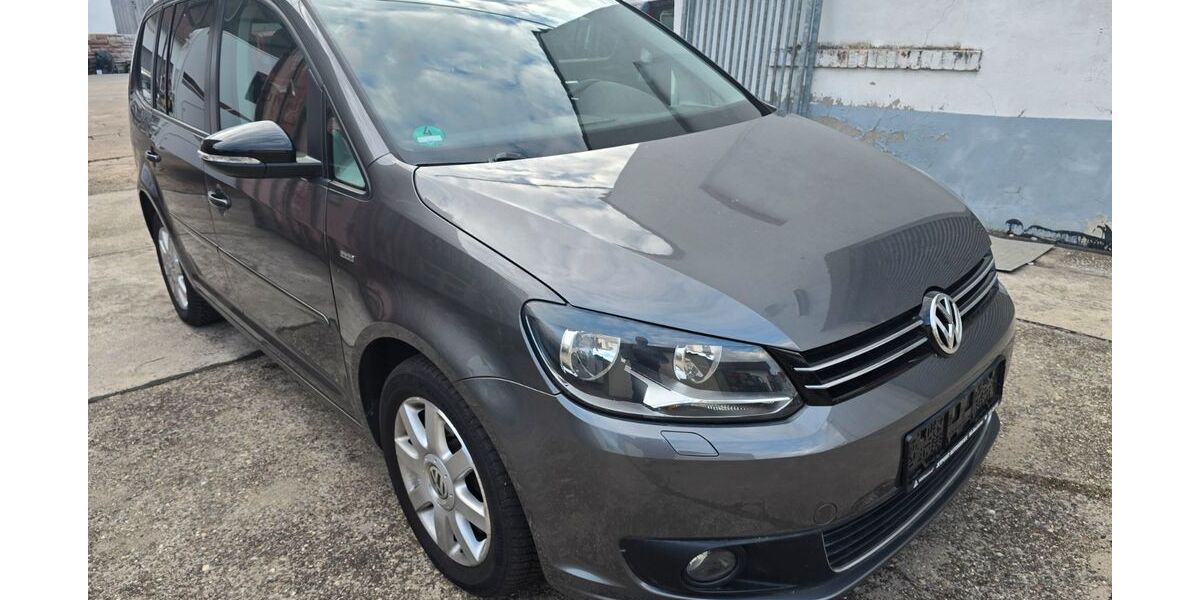 VW Touran 159.400 km 8.600 &euro; Worms 67551