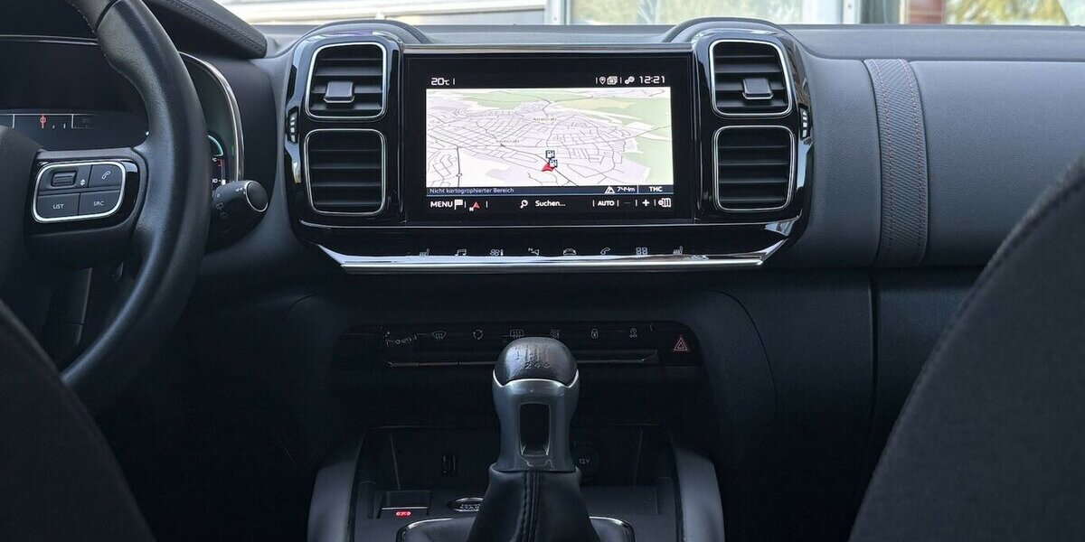 Citroen C5 Aircross Feel DAB+/AHK/KAMERA/NAVI/CARPLAY 52.764 km 14.900 &euro; Villingen-Schwenningen 78054