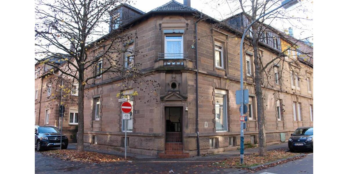 Schönes Büro zu vermieten - ehemaliges Versicherungsbüro in zentraler Lage in attraktivem Gebäude zimmer