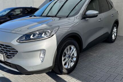 Ford Kuga 51.433 km 25.400 € Weißenthurm 56575