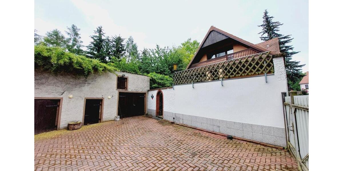 Einfamilienhaus Lieberose - 9 Zimmer, 300 m&sup2;, 194.800&euro; | Angebot:24838726
