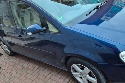 VW Touran 267.500 km 3.300 &euro; Eddelak 25715