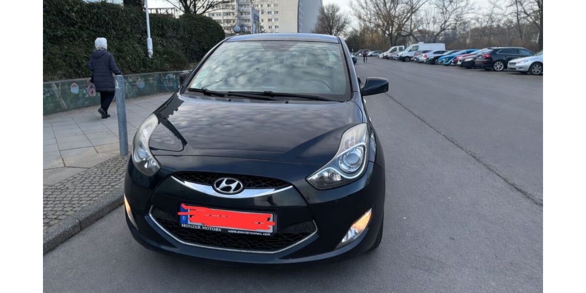 Hyundai ix20 140.000 km 2.999 &euro; Berlin 10319
