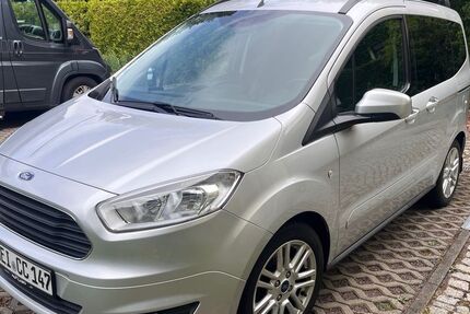 Ford Tourneo Courier 69.000 km 7.700 &euro; Chemnitz 09112