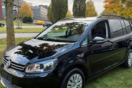 VW Touran 232.000 km 4.850 € Brühl 50321