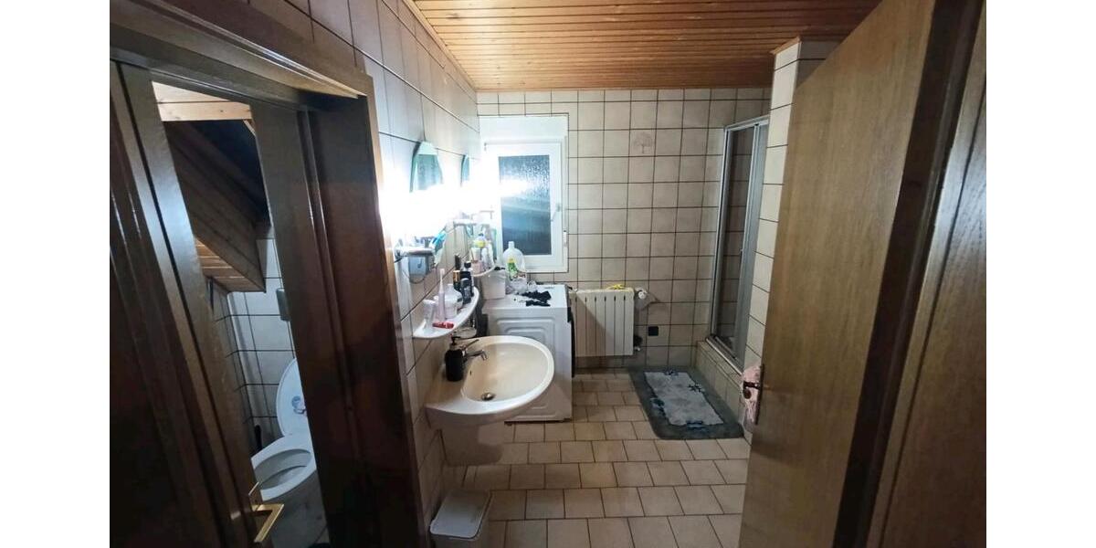 Etagenwohnung Hille - 3.5 Zimmer, 120 m&sup2;, 720&euro; | Angebot:25258846