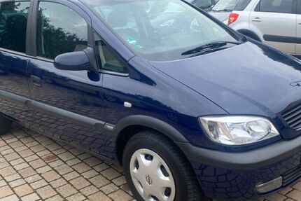 Opel Zafira 97.000 km 3.999 &euro; Haiterbach 72221