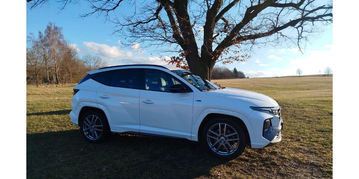 Hyundai TUCSON 26.900 km 26.500 &euro; Dippoldiswalde 01744