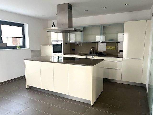 Charmantes Doppelhaus in attraktiver Wohnlage 5 zimmer